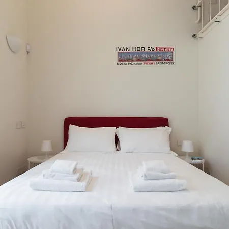 Italianway - Carducci 31 * Milano